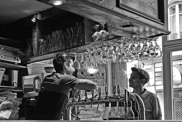 bar, toulouse, bartender